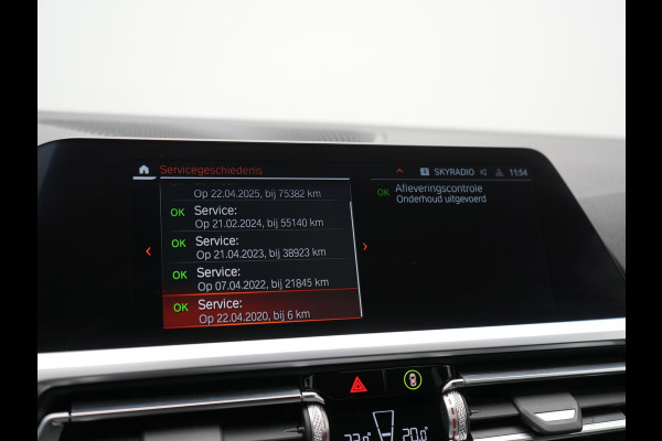 BMW 3 Serie Touring 330i Sportline 259pk Dealer O.H. | Trekhaak Af Fabriek | Lederen Sportstoelen Verwarmd | Apple Carplay | Sfeerverlichting | Cruise Control | Navigatie | Virtual | 18"L.M |