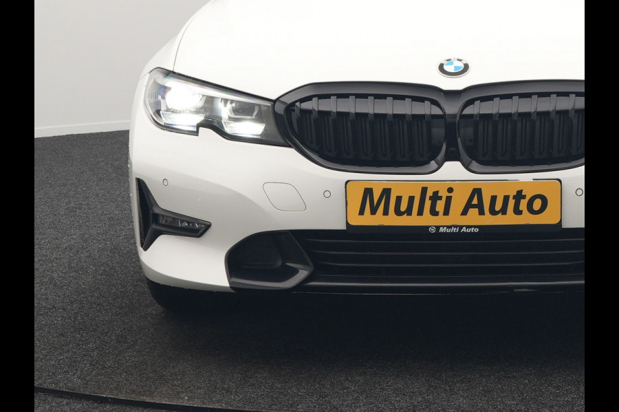 BMW 3 Serie Touring 330i Sportline 259pk Dealer O.H. | Trekhaak Af Fabriek | Lederen Sportstoelen Verwarmd | Apple Carplay | Sfeerverlichting | Cruise Control | Navigatie | Virtual | 18"L.M |