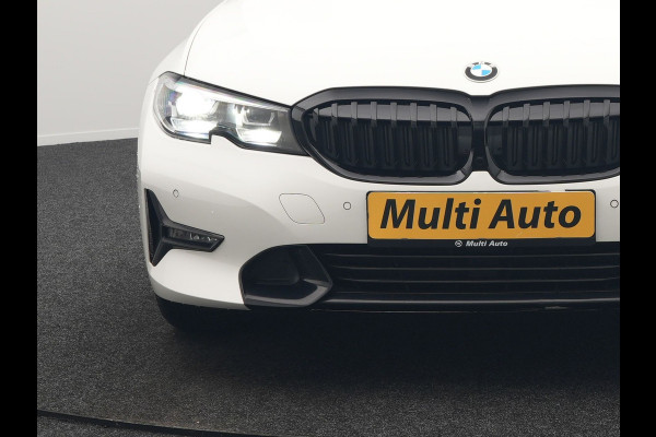 BMW 3 Serie Touring 330i Sportline 259pk Dealer O.H. | Trekhaak Af Fabriek | Lederen Sportstoelen Verwarmd | Apple Carplay | Sfeerverlichting | Cruise Control | Navigatie | Virtual | 18"L.M |