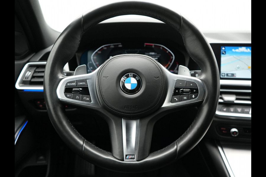 BMW 3 Serie Touring 330i Sportline 259pk Dealer O.H. | Trekhaak Af Fabriek | Lederen Sportstoelen Verwarmd | Apple Carplay | Sfeerverlichting | Cruise Control | Navigatie | Virtual | 18"L.M |