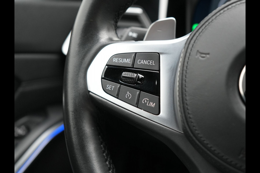 BMW 3 Serie Touring 330i Sportline 259pk Dealer O.H. | Trekhaak Af Fabriek | Lederen Sportstoelen Verwarmd | Apple Carplay | Sfeerverlichting | Cruise Control | Navigatie | Virtual | 18"L.M |