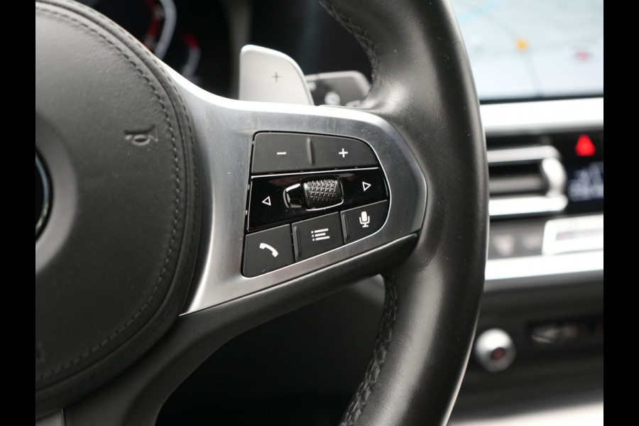 BMW 3 Serie Touring 330i Sportline 259pk Dealer O.H. | Trekhaak Af Fabriek | Lederen Sportstoelen Verwarmd | Apple Carplay | Sfeerverlichting | Cruise Control | Navigatie | Virtual | 18"L.M |