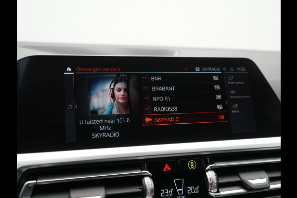 BMW 3 Serie Touring 330i Sportline 259pk Dealer O.H. | Trekhaak Af Fabriek | Lederen Sportstoelen Verwarmd | Apple Carplay | Sfeerverlichting | Cruise Control | Navigatie | Virtual | 18"L.M |