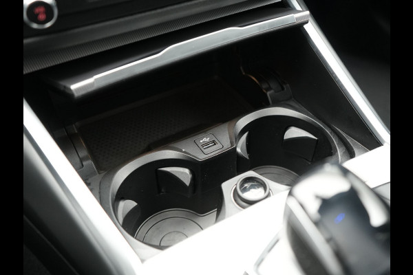 BMW 3 Serie Touring 330i Sportline 259pk Dealer O.H. | Trekhaak Af Fabriek | Lederen Sportstoelen Verwarmd | Apple Carplay | Sfeerverlichting | Cruise Control | Navigatie | Virtual | 18"L.M |