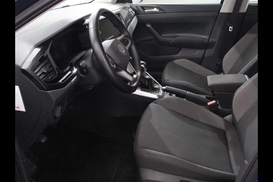 Volkswagen Polo 1.0 TSI Life Nieuw model Navigatie Digitale Cockpit Airco Parkeer sensoren V+A | LED Lichtmetalen Velgen