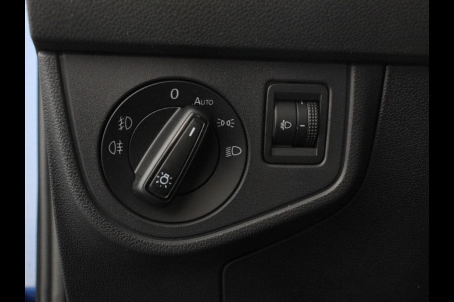 Volkswagen Polo 1.0 TSI Life Nieuw model Navigatie Digitale Cockpit Airco Parkeer sensoren V+A | LED Lichtmetalen Velgen