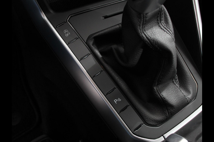 Volkswagen Polo 1.0 TSI Life Nieuw model Navigatie Digitale Cockpit Airco Parkeer sensoren V+A | LED Lichtmetalen Velgen