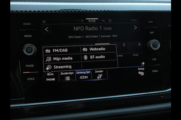 Volkswagen Polo 1.0 TSI Life Nieuw model Navigatie Digitale Cockpit Airco Parkeer sensoren V+A | LED Lichtmetalen Velgen