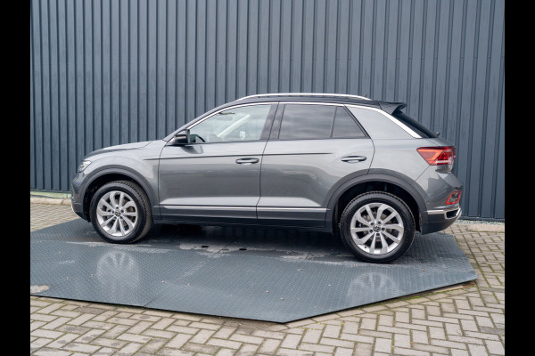 Volkswagen T-Roc 1.5 TSI Life Edition | IQ Light | Trekhaak afnb. | Navi | Stoelverw. | Prijs Rijklaar!!