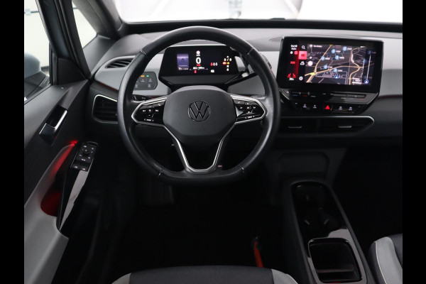 Volkswagen ID.3 Business 58 kWh | Stoel & stuurverwarming | Camera | Carplay | Adaptive cruise | Matrix LED | Navigatie | Climate control | Parkeerhulp | Bluetooth