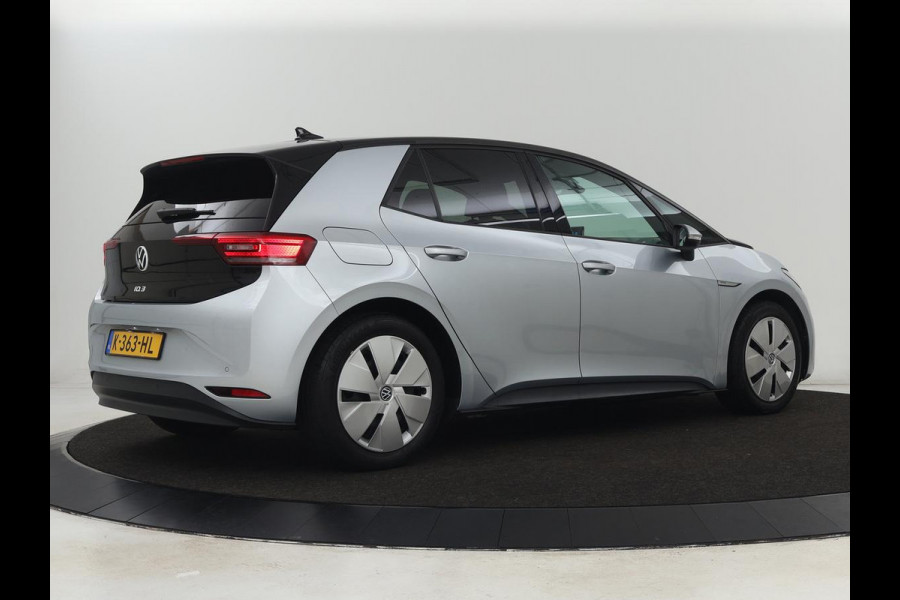 Volkswagen ID.3 Business 58 kWh | Stoel & stuurverwarming | Camera | Carplay | Adaptive cruise | Matrix LED | Navigatie | Climate control | Parkeerhulp | Bluetooth