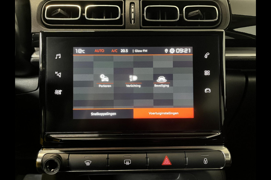 Citroën C3 1.2 PureTech Max Automaat  Airco Navigatie d.m.v.Apple carplay / Android Auto Parksensoren Lichtmetalen Velgen