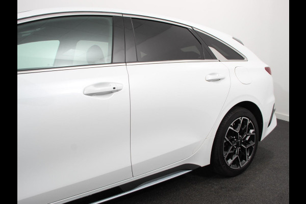 Kia ProCeed 1.5 T-GDi Automaat HEV GT-Line | Climate control | Cruise control adaptive | Camera | Parkeersensoren achter | Stuur verwarming | Voorstoelen verwarmd | Navigatie | Apple Carplay/ Android Auto