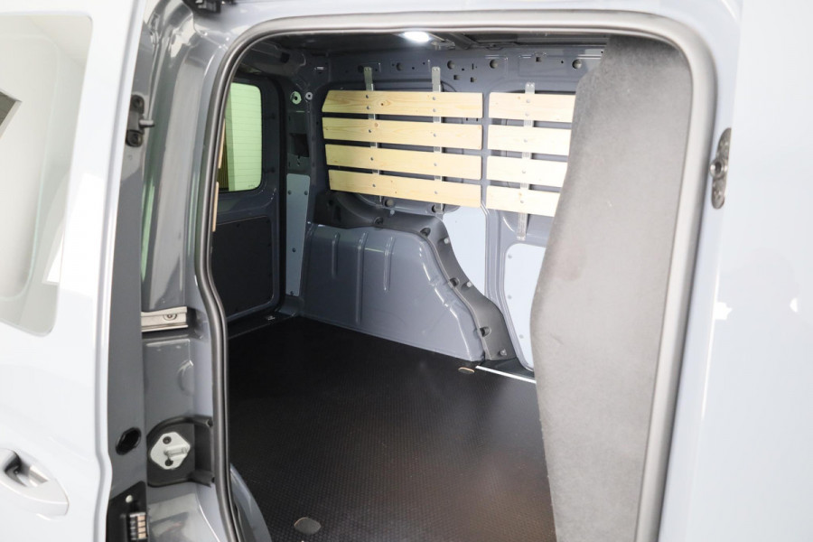 Volkswagen Bedrijfswagens Caddy Cargo 2.0 TDI EU6 122 pk 75 Edition DSG (Automaat) | Lederen interieur | Keyless entry | Camera | Active info Display | Full Option |