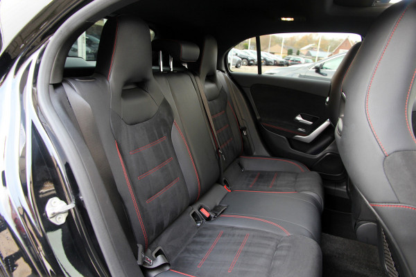 Mercedes-Benz A-Klasse 180 Business Solution AMG | Pano | Carplay | Sfeer | Night