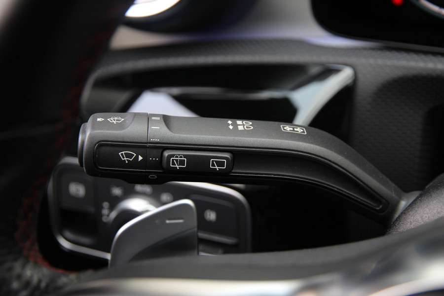 Mercedes-Benz A-Klasse 180 Business Solution AMG | Pano | Carplay | Sfeer | Night