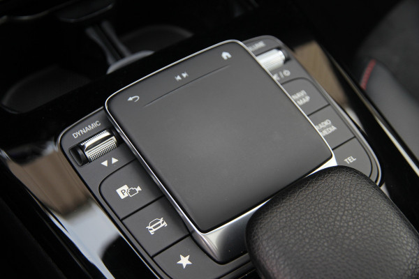 Mercedes-Benz A-Klasse 180 Business Solution AMG | Pano | Carplay | Sfeer | Night