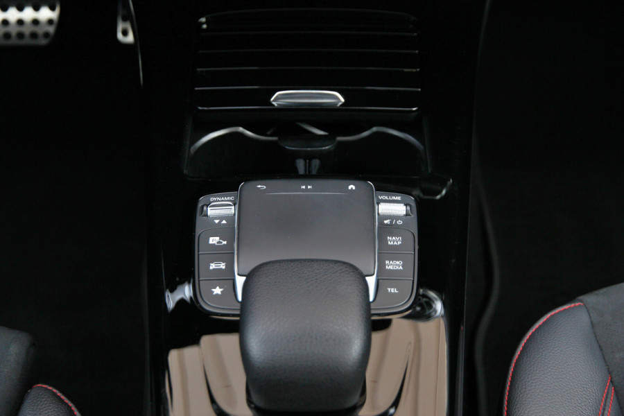 Mercedes-Benz A-Klasse 180 Business Solution AMG | Pano | Carplay | Sfeer | Night