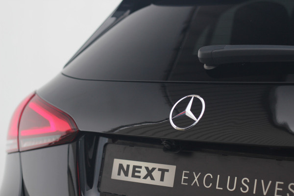 Mercedes-Benz A-Klasse 180 Business Solution AMG | Pano | Carplay | Sfeer | Night