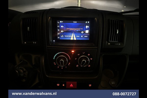 Citroën Jumper 2.2 BlueHDi 141pk Bakwagen Laadklep Euro6 Airco | Camera | Cruisecontrol | 920kg laadvermogen Bijrijdersbank