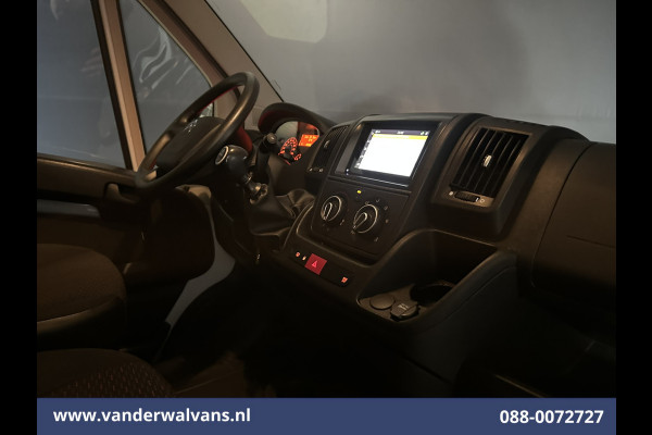 Citroën Jumper 2.2 BlueHDi 141pk Bakwagen Laadklep Euro6 Airco | Camera | Cruisecontrol | 920kg laadvermogen Bijrijdersbank