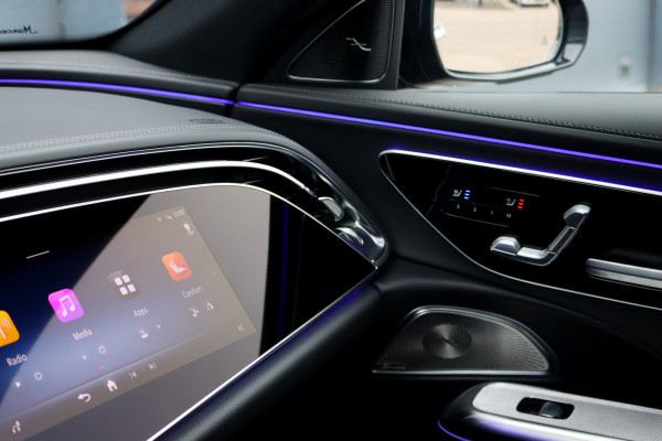 Mercedes-Benz E-Klasse 220 d AMG Line Premium+ | Hyperscreen | Distronic+ | Achterasbesturing | Luchtvering | Memory | Soft-Close |  3D-Display | Stoelventilatie | Burmester | HUD | Surround Camera |