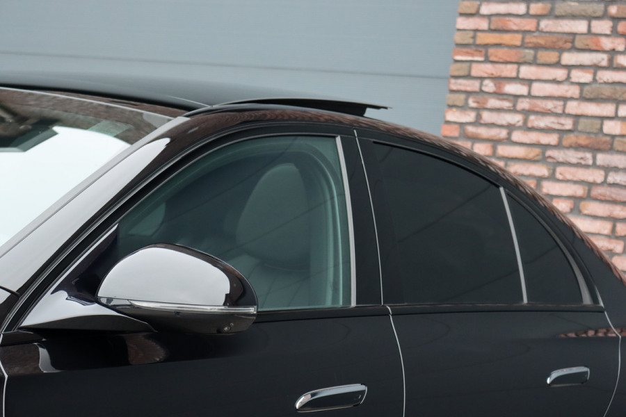 Mercedes-Benz E-Klasse 220 d AMG Line Premium+ | Hyperscreen | Distronic+ | Achterasbesturing | Luchtvering | Memory | Soft-Close |  3D-Display | Stoelventilatie | Burmester | HUD | Surround Camera |