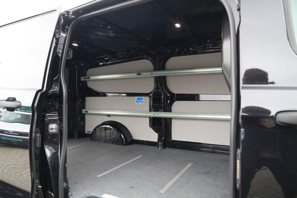 Ford Transit Custom 320 2.0 TDCI 136 | KAR-edition | L2H1 | LED | Camera | Navi | Clima..