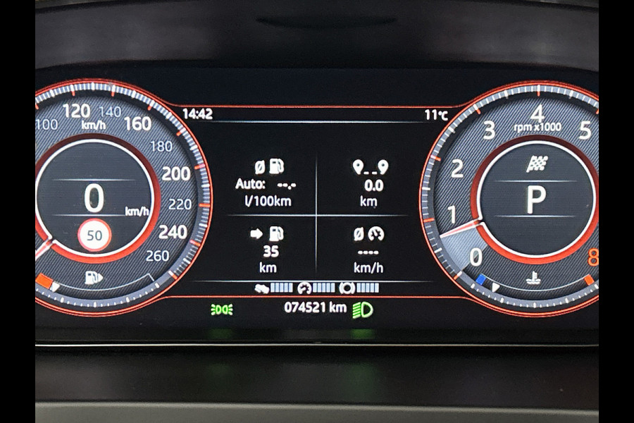 Jaguar E-Pace 2.0 P250 AWD HSE (NL-auto, Goed OnderH, Panoramadak, Camera, StoelV, Navi, Parkeersensoren, Climate Con, Etc)