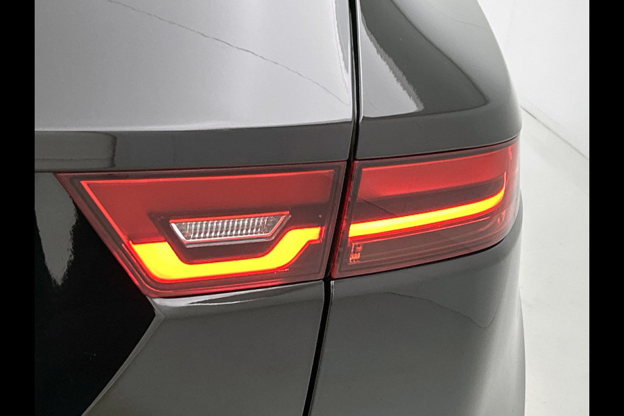 Jaguar E-Pace 2.0 P250 AWD HSE (NL-auto, Goed OnderH, Panoramadak, Camera, StoelV, Navi, Parkeersensoren, Climate Con, Etc)