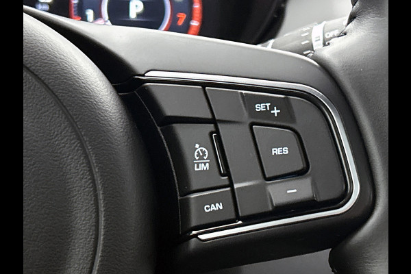 Jaguar E-Pace 2.0 P250 AWD HSE (NL-auto, Goed OnderH, Panoramadak, Camera, StoelV, Navi, Parkeersensoren, Climate Con, Etc)