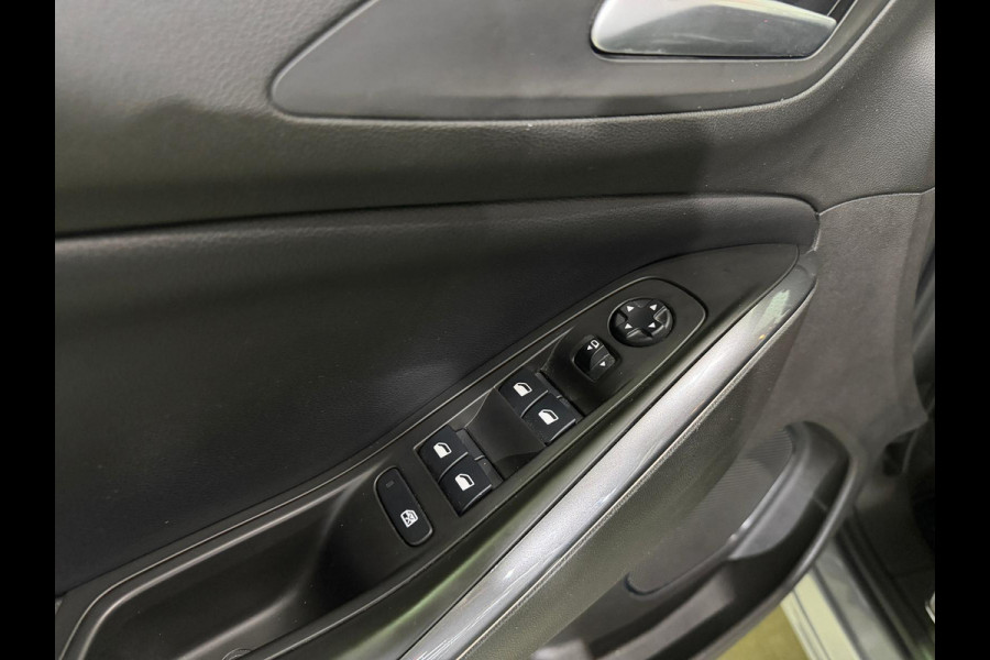 Opel Grandland X 1.2 Turbo Ultimate/LEER/MEMORY/ACC/APPLE CARPLAY/STOEL VENTILATIE