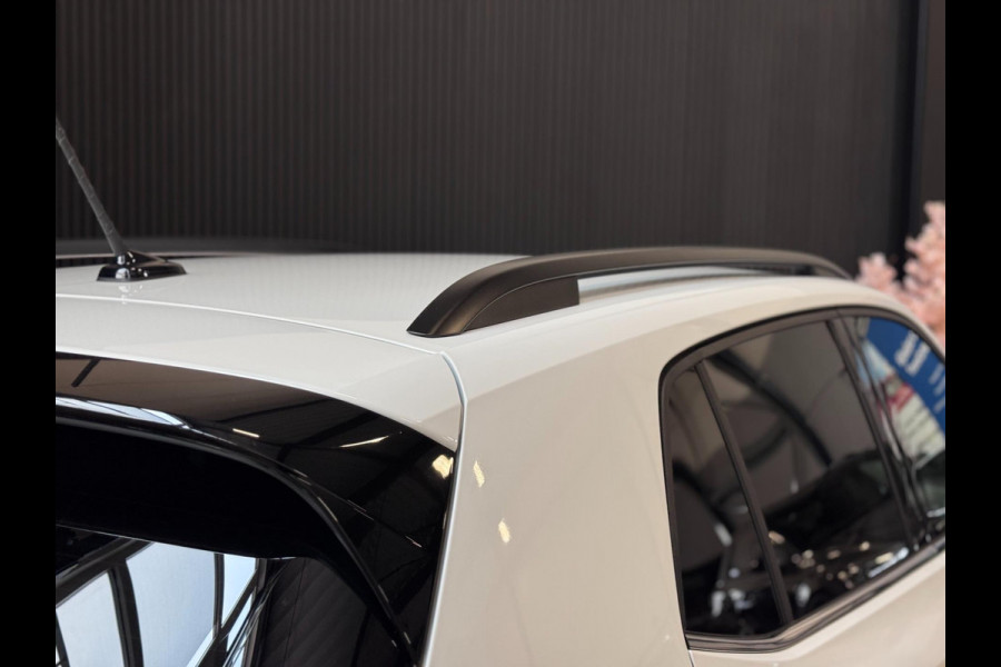 Volkswagen T-Cross 1.5 TSI R-Line DSG | IQ LED | CAMERA | TREKHAAK | NIEUWSTAAT!