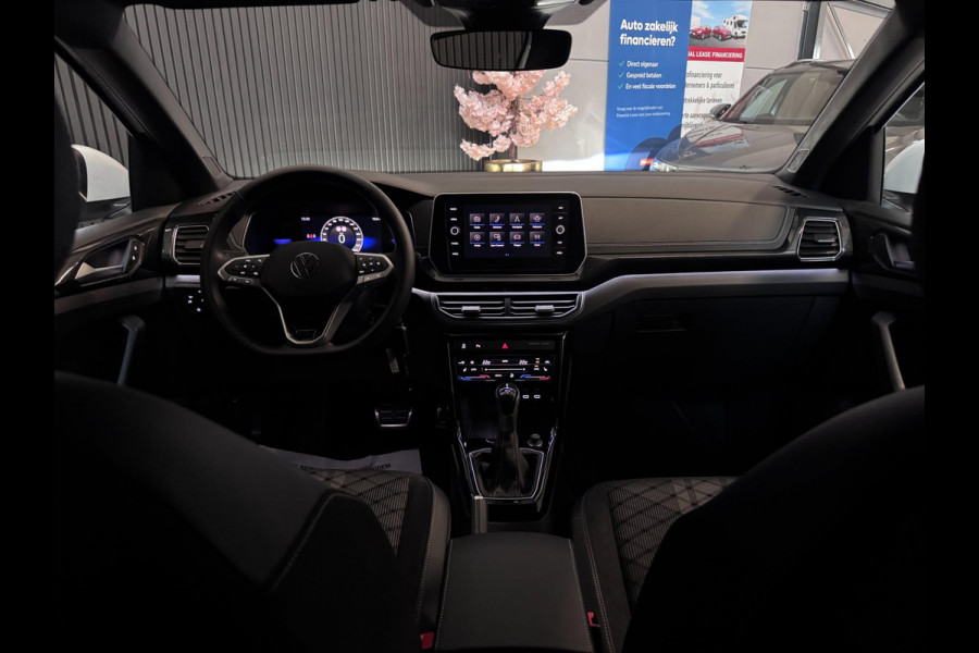 Volkswagen T-Cross 1.5 TSI R-Line DSG | IQ LED | CAMERA | TREKHAAK | NIEUWSTAAT!