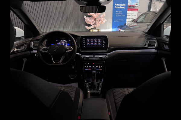 Volkswagen T-Cross 1.5 TSI R-Line DSG | IQ LED | CAMERA | TREKHAAK | NIEUWSTAAT!