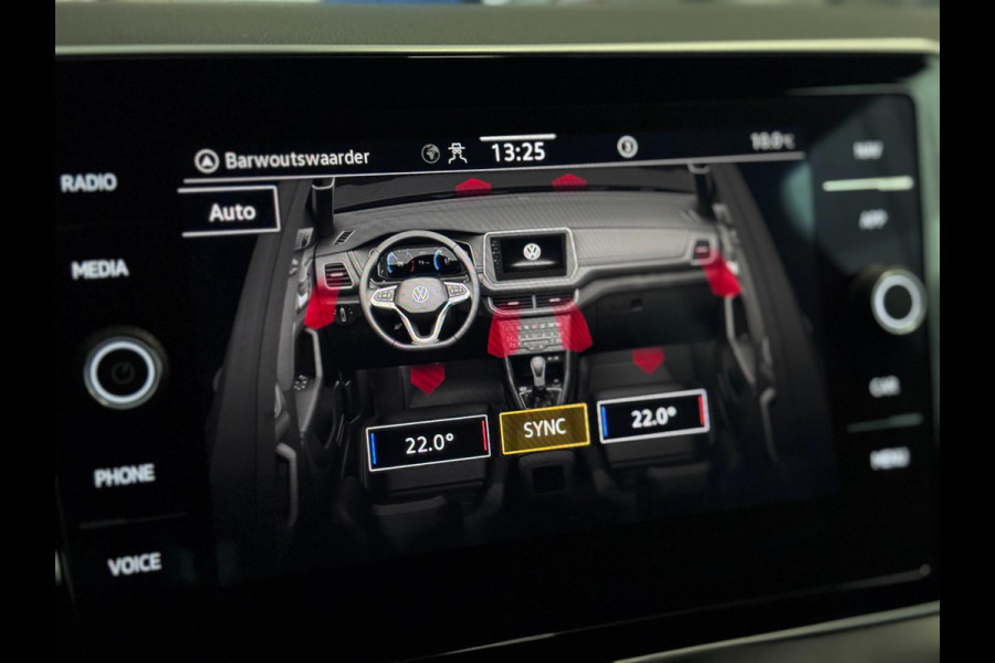 Volkswagen T-Cross 1.5 TSI R-Line DSG | IQ LED | CAMERA | TREKHAAK | NIEUWSTAAT!