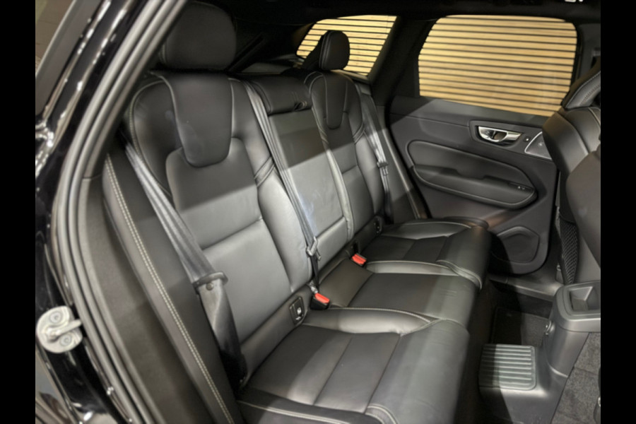 Volvo XC60 2.0 T6 Plug-in hybrid AWD Ultra Black Edition | Pano | Luchtvering | 21' inch | Bowers&Wilkins | BTW