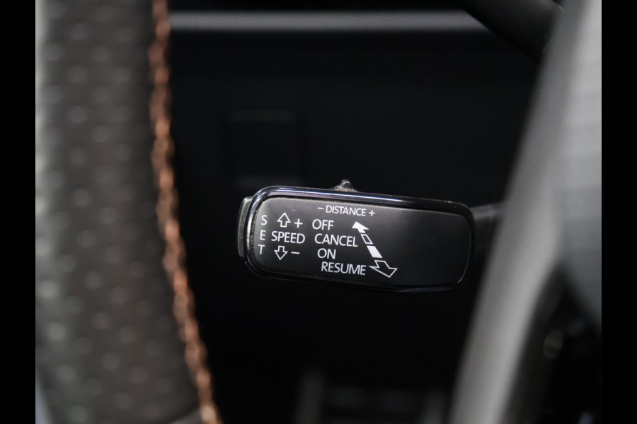 CUPRA Ateca 2.0 TSI 4DRIVE [REMUS GPF-BACK UITLAATSYSTEEM, SCHUIFKANTELDAK, TREKHAAK INKLAPBAAR, APPLE CARPLAY, ANDROID, SPORTSTOELEN, 360 CAMERA, BEATS SOUND, ADAPTIVE CRUISE, DODE HOEK DETECTIE, STOELVERWARMING, CLIM