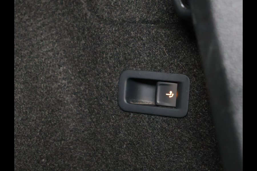 CUPRA Ateca 2.0 TSI 4DRIVE [REMUS GPF-BACK UITLAATSYSTEEM, SCHUIFKANTELDAK, TREKHAAK INKLAPBAAR, APPLE CARPLAY, ANDROID, SPORTSTOELEN, 360 CAMERA, BEATS SOUND, ADAPTIVE CRUISE, DODE HOEK DETECTIE, STOELVERWARMING, CLIM