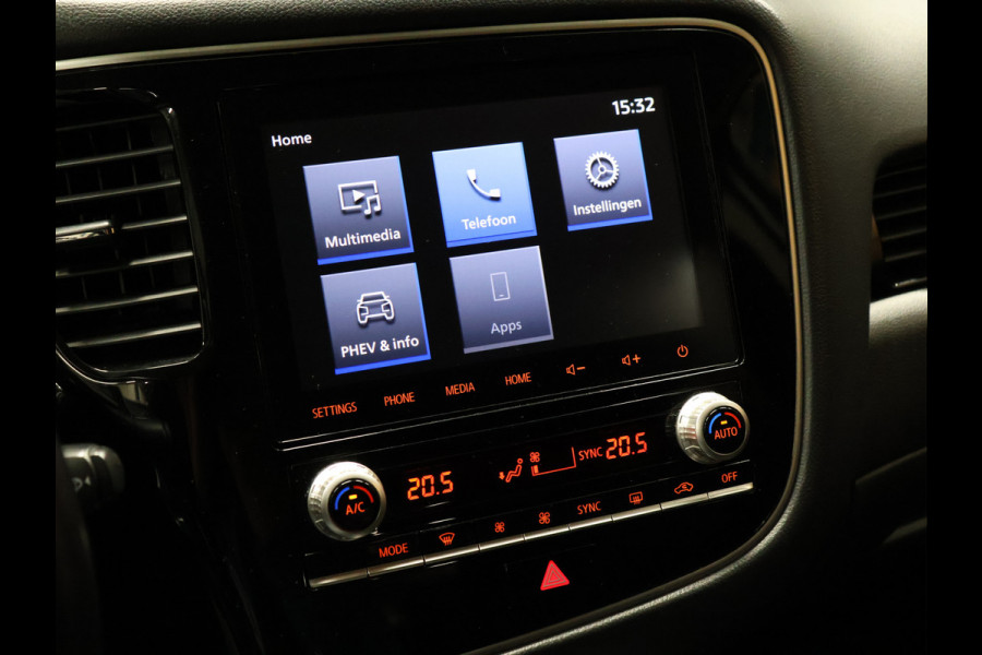 Mitsubishi Outlander 2.4 PHEV Pure+ [TREKHAAK, CAMERA, CRUISE CONTROL, BLUETOOTH TELEFOON, STOELVERWARMING, FLIPPERS, CLIMATE CONTROL, NIEUWSTAAT]