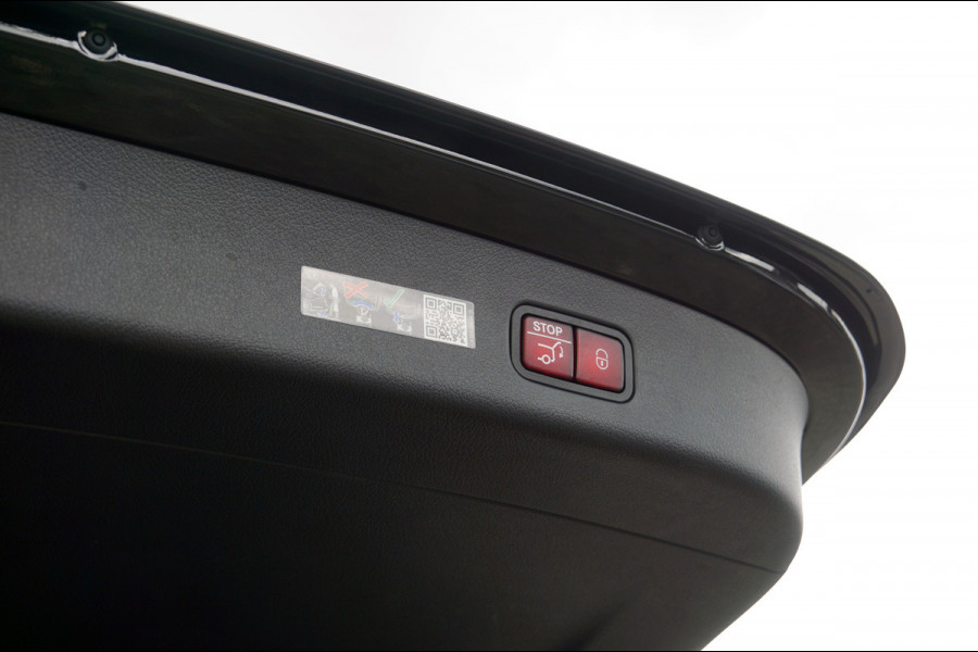 Mercedes-Benz GLC GLC 300 e 4M AMG Line | Luchtvering Achteras Trekhaak Burmester Head-Up Memory