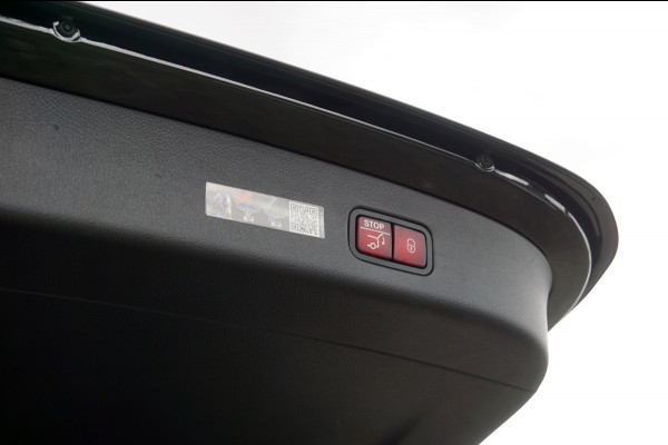 Mercedes-Benz GLC GLC 300 e 4M AMG Line | Luchtvering Achteras Trekhaak Burmester Head-Up Memory