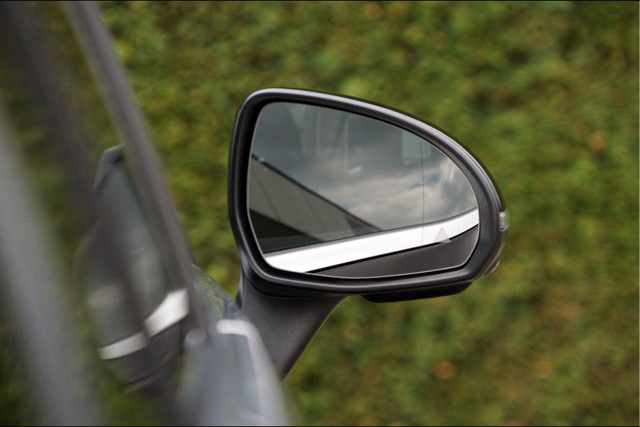 Mercedes-Benz GLC GLC 300 e 4M AMG Line | Luchtvering Achteras Trekhaak Burmester Head-Up Memory