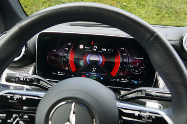 Mercedes-Benz GLC GLC 300 e 4M AMG Line | Luchtvering Achteras Trekhaak Burmester Head-Up Memory