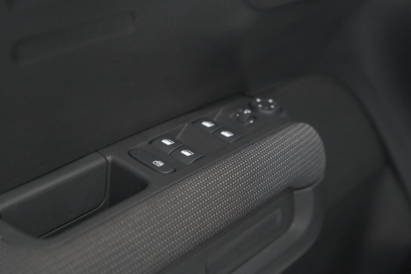 Citroën C3 Aircross PureTech 130 EAT6 Plus | Stoelverwarming | Parkeersensoren | Apple Carplay