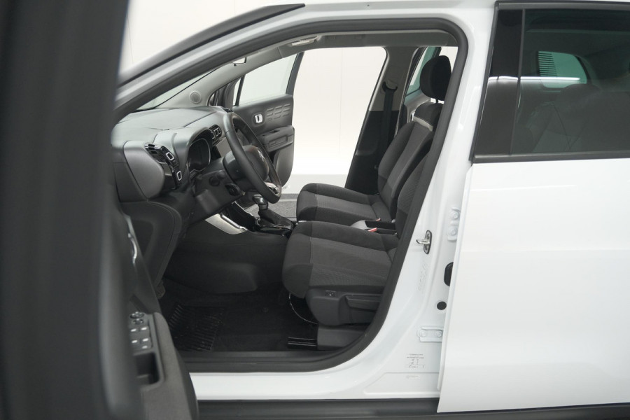Citroën C3 Aircross PureTech 130 EAT6 Plus | Stoelverwarming | Parkeersensoren | Apple Carplay