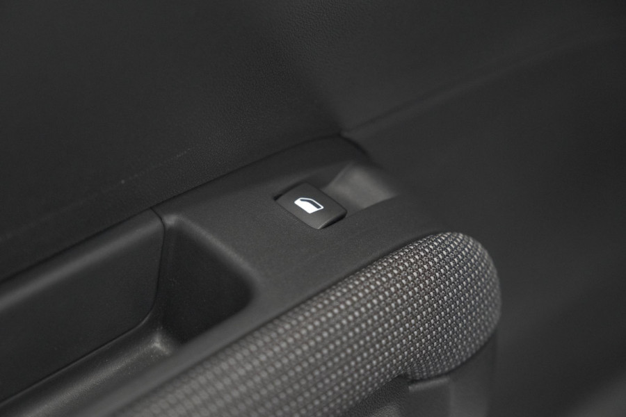 Citroën C3 Aircross PureTech 130 EAT6 Plus | Stoelverwarming | Parkeersensoren | Apple Carplay