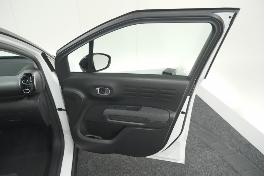 Citroën C3 Aircross PureTech 130 EAT6 Plus | Stoelverwarming | Parkeersensoren | Apple Carplay