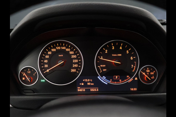 BMW 3 Serie Touring 318i Corporate Lease Executive [CRUISE CONTROL, BLUETOOTH TELEFOON, PDC V+A, AUTOMATISCHE AIRCO, ELEKTRISCHE ACHTERKLEP, BMW LED, NIEUWSTAAT]