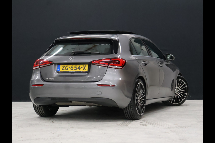 Mercedes-Benz A-Klasse 200 Business Solution [SCHUIFKANTELDAK, TREKHAAK, BLUETOOTH TELEFOON, CRUISE CONTROL, ACHTERUITRIJCAMERA, PDC V+A, STOELVERWARMING, FLIPPERS, AUTOMATISCHE AIRCO, NIEUWSTAAT,